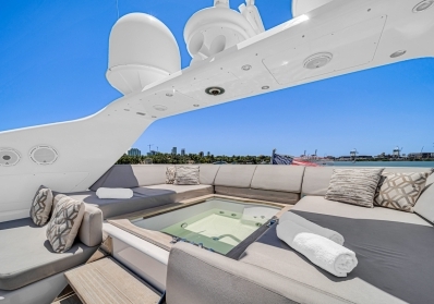 5 Signs You’re Ready to Upgrade from a Boat Rental to a Real Yacht Charter blog image